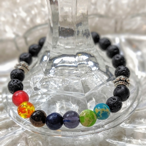 New 7 Chakra Black Agate Lava Rock Healing Bracelet - Picture 4 of 6